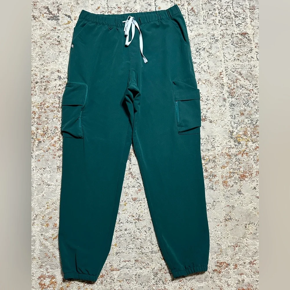 FIGS Cargo Joggers green size XL men’s